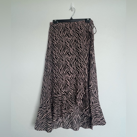 NEW! NWT Midi-length Neutral Animal-print Statement Wrap Skirt by Crescent - Picture 2 of 4